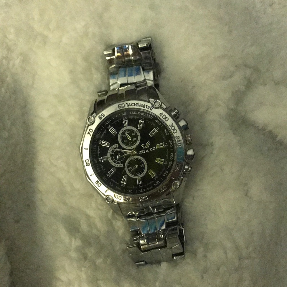 💚 $5 Super chunky stainless steel watch
